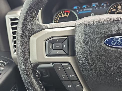 Used 2015 Ford F150 Lariat w/ Equipment Group 502A Luxury image 17