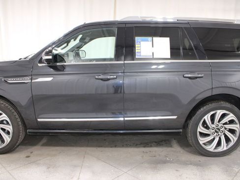 Used 2023 Lincoln Navigator Reserve image 6