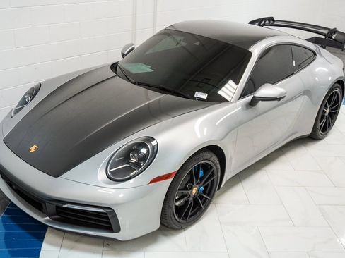 Used 2024 Porsche 911 Carrera image 17