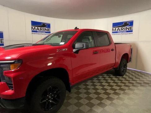 Used 2024 Chevrolet Silverado 1500 Custom Trail Boss AWD/4WD image 6