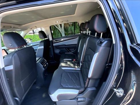 New 2026 Volkswagen Atlas Peak Edition AWD/4WD image 17