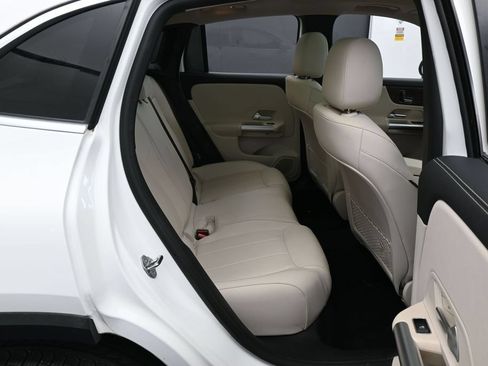 Used 2023 Mercedes-Benz GLA 250 image 38
