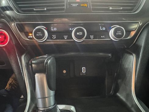 Used 2019 Honda Accord Sport image 24