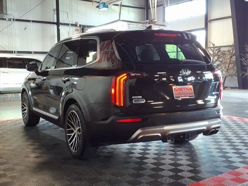 Used 2020 Kia Telluride SX w/ SX Prestige Package image 4