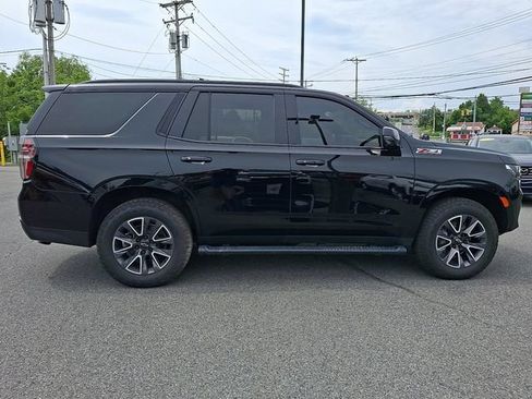 Certified 2022 Chevrolet Tahoe Z71 w/ Luxury Package AWD/4WD image 7