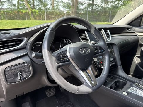Used 2023 INFINITI QX50 Luxe AWD/4WD image 14