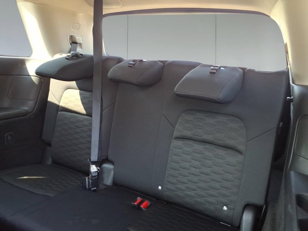 Used 2024 Nissan Pathfinder SV FWD image 10