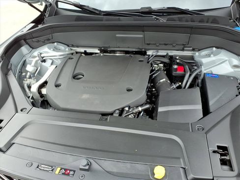 Certified 2026 Volvo XC90 B6 Plus w/ Protection Package image 9