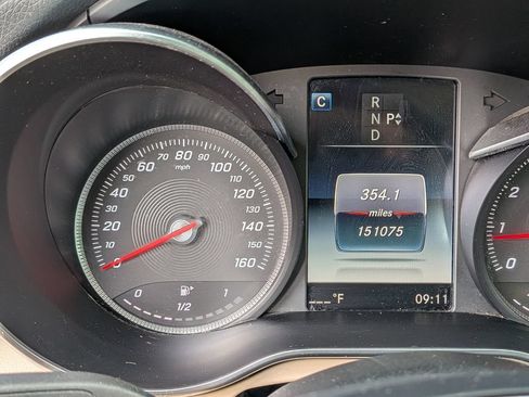 Used 2017 Mercedes-Benz C 300 Sedan image 34