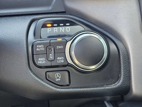 Used 2022 RAM 1500 Big Horn AWD/4WD image 38