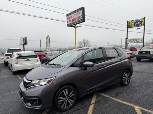 Used 2018 Honda Fit EX image 1
