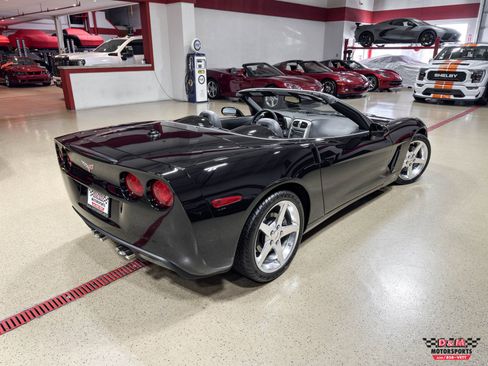 Used 2005 Chevrolet Corvette Convertible w/ Preferred Equipment Group RWD image 47