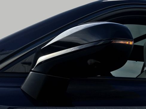 Used 2026 Lexus TX 500h AWD w/ Technology Package image 38