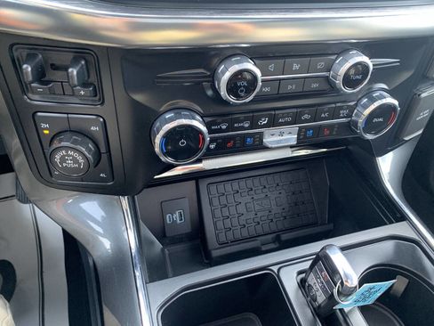 Used 2023 Ford F150 Lariat w/ Equipment Group 502A High image 21