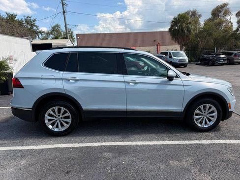 Used 2018 Volkswagen Tiguan SEL AWD/4WD image 5