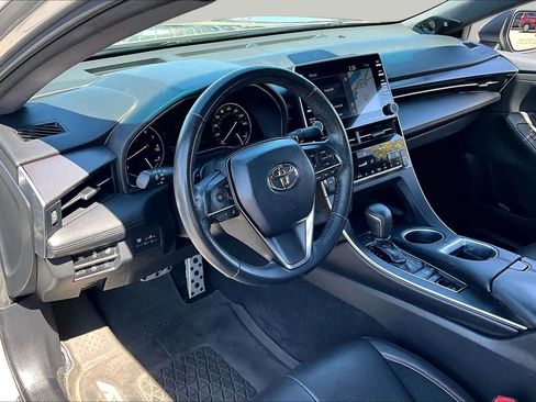 Used 2019 Toyota Avalon Touring w/ Advanced Safety Package FWD image 17