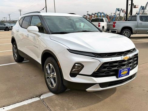 New 2026 Chevrolet Blazer LT image 7