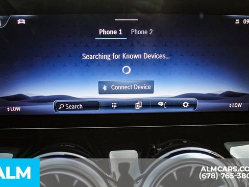 Used 2025 Mercedes-Benz GLA 250 image 36