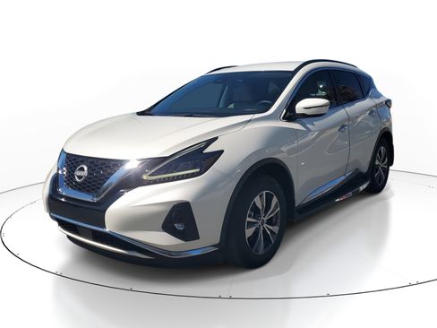 Used 2023 Nissan Murano SV image 3