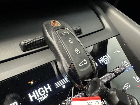 New 2025 Porsche Macan 4S Electric image 47