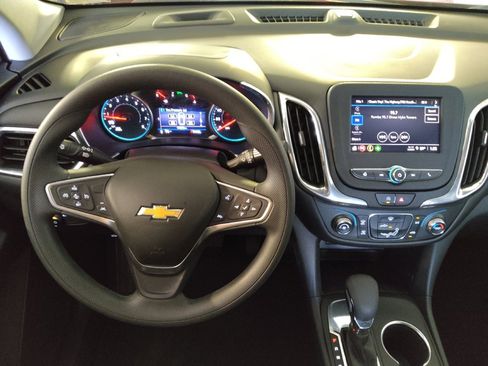 Used 2023 Chevrolet Equinox LT image 22