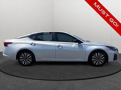 Used 2024 Nissan Altima 2.5 SV