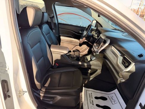 Used 2022 GMC Acadia SLT w/ LPO, Floor Liner Package AWD/4WD image 74