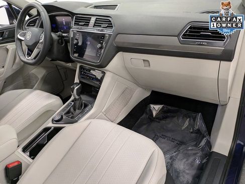 Used 2022 Volkswagen Tiguan SE image 30