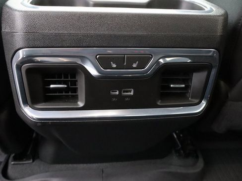 Used 2024 Chevrolet Silverado 2500 LTZ w/ LTZ Convenience Package image 19