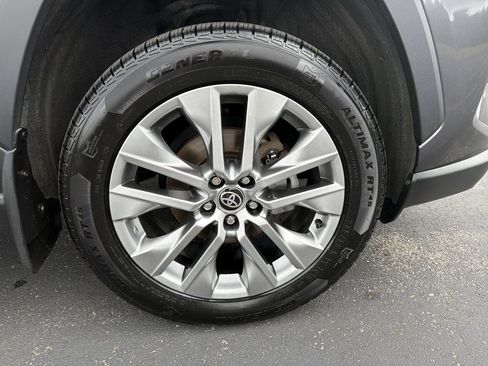 Used 2024 Toyota RAV4 Limited w/ Weather Package AWD/4WD image 11