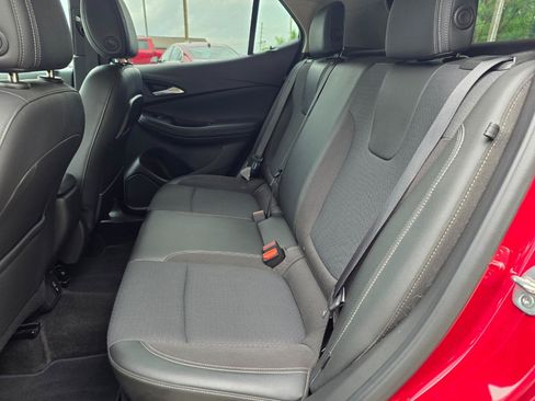 Used 2020 Buick Encore GX Preferred w/ Cold Weather Comfort Package AWD/4WD image 20