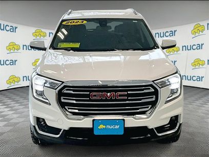 Used 2023 GMC Terrain SLT