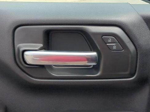 New 2025 Chevrolet Silverado 1500 Custom image 20