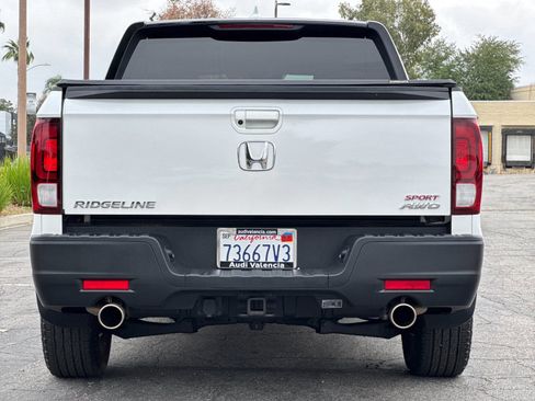 Used 2023 Honda Ridgeline Sport image 5