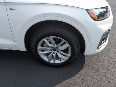 Used 2023 Audi Q5 2.0T Premium w/ Convenience Package