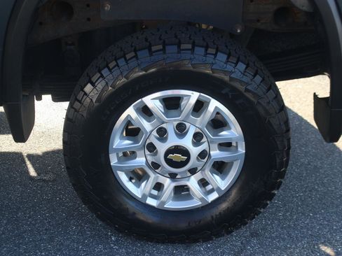 Used 2020 Chevrolet Silverado 2500 LT image 39