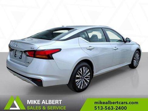 Used 2023 Nissan Altima 2.5 SV AWD/4WD image 7