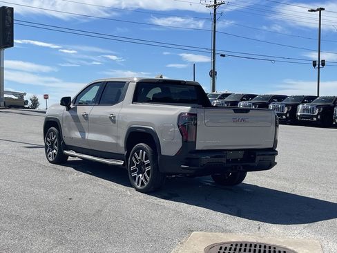 New 2026 GMC Sierra EV Elevation image 5