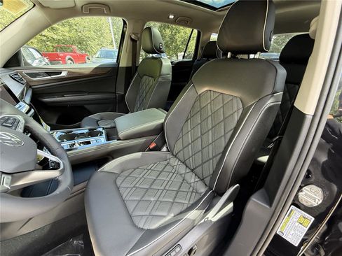 New 2026 Volkswagen Atlas SEL Premium R-Line image 19