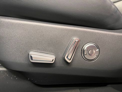 Used 2026 Lincoln Nautilus Premier w/ Equipment Group 102A image 30