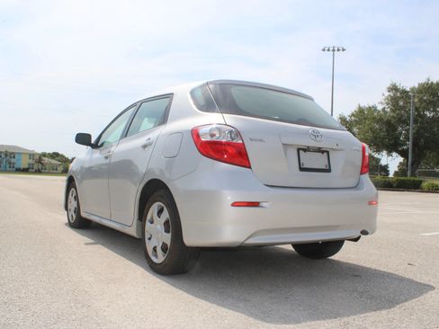 Used 2009 Toyota Matrix FWD image 7