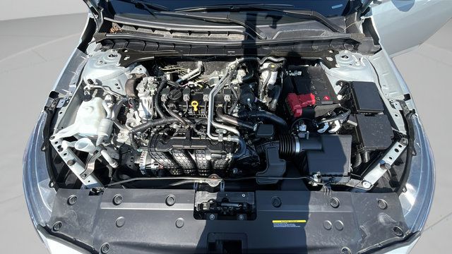 Used 2025 Nissan Altima 2.5 SL FWD image 29