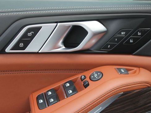 New 2026 BMW X5 M60i image 13