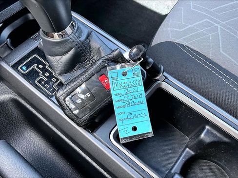 Used 2021 Toyota Tacoma TRD Sport w/ Technology Package AWD/4WD image 14