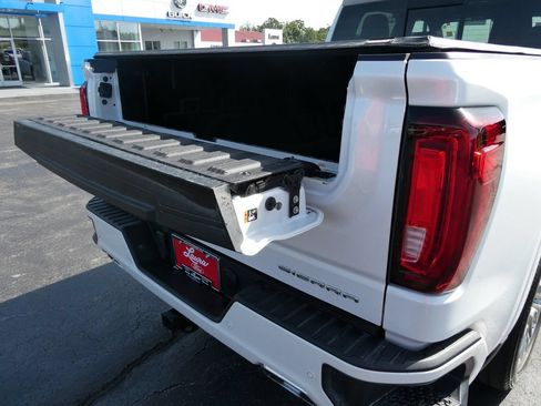 Certified 2021 GMC Sierra 1500 Denali w/ Denali Ultimate Package AWD/4WD image 20