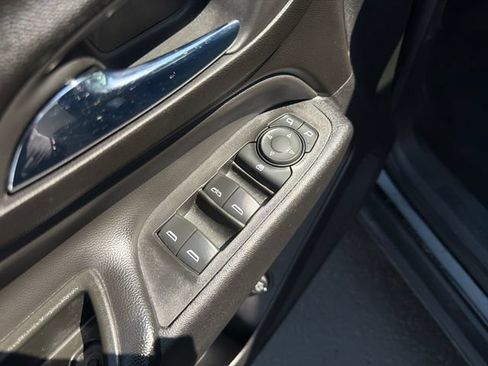 Used 2022 Chevrolet Equinox LT FWD image 13