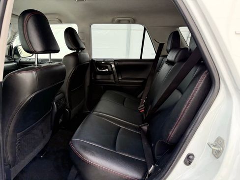 Used 2024 Toyota 4Runner TRD Off-Road Premium image 14