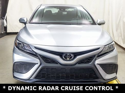 Certified 2023 Toyota Camry SE image 3