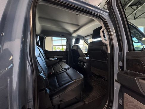 Used 2023 Ford F350 Lariat w/ Sport Appearance Package AWD/4WD image 32