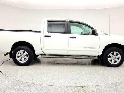 Used 2013 Nissan Titan SV w/ SV Value Truck Pkg image 4